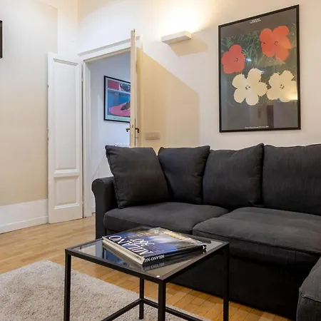 Co99 - Modern Two Bedrooms In Castello Cova Appartement Milaan